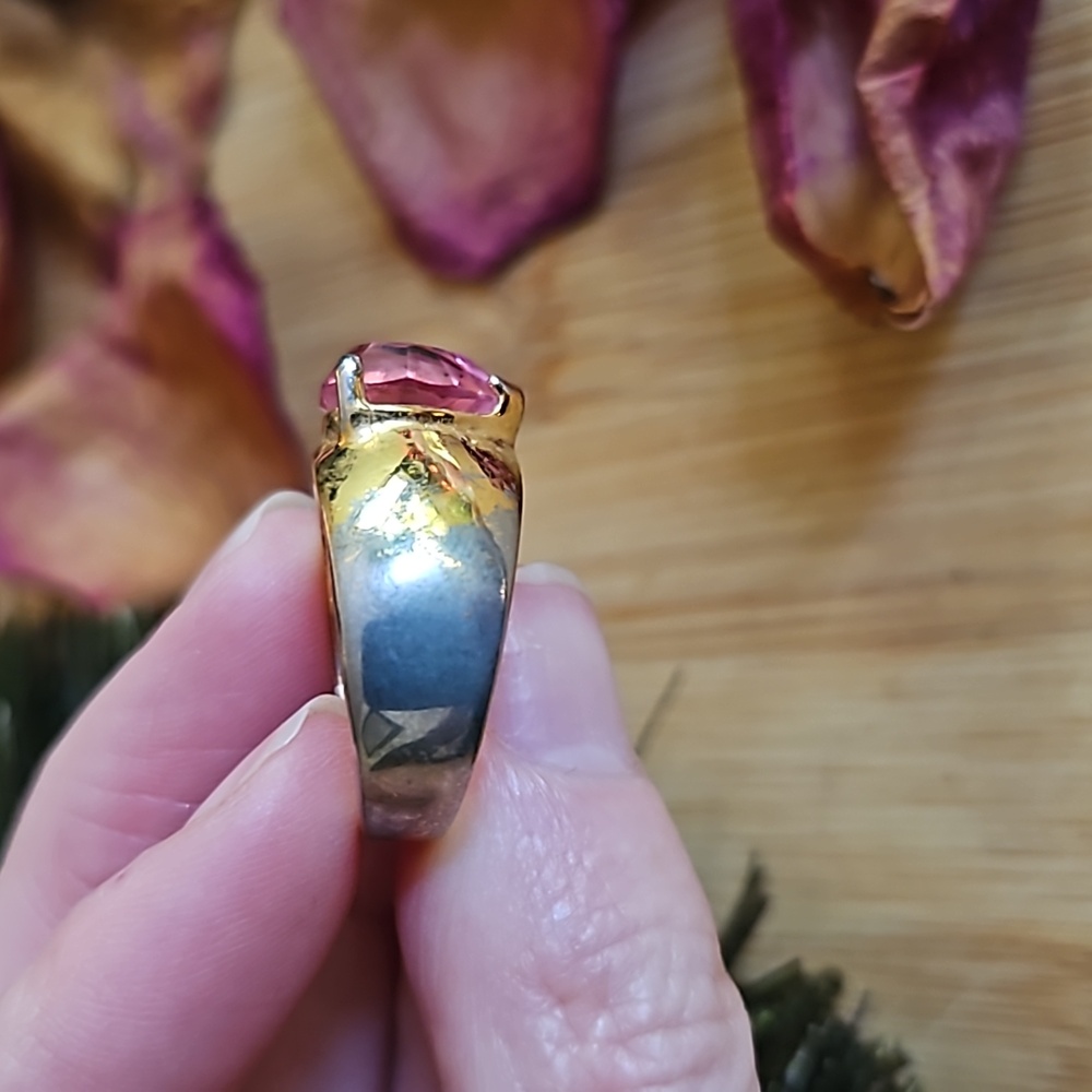 Gold Heart Pink Stone Ring - Women Jewelry - Picture 8 of 8